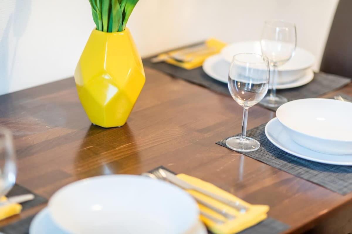 Beautiful 2 Bedroom Apartment Incl Parking Hamburg Luaran gambar
